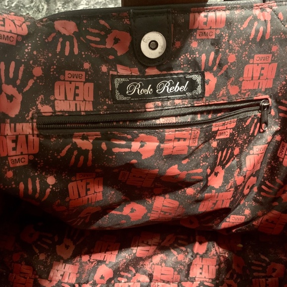 AMC Walking Dead Daryl Dixon Purse - Picture 5 of 6